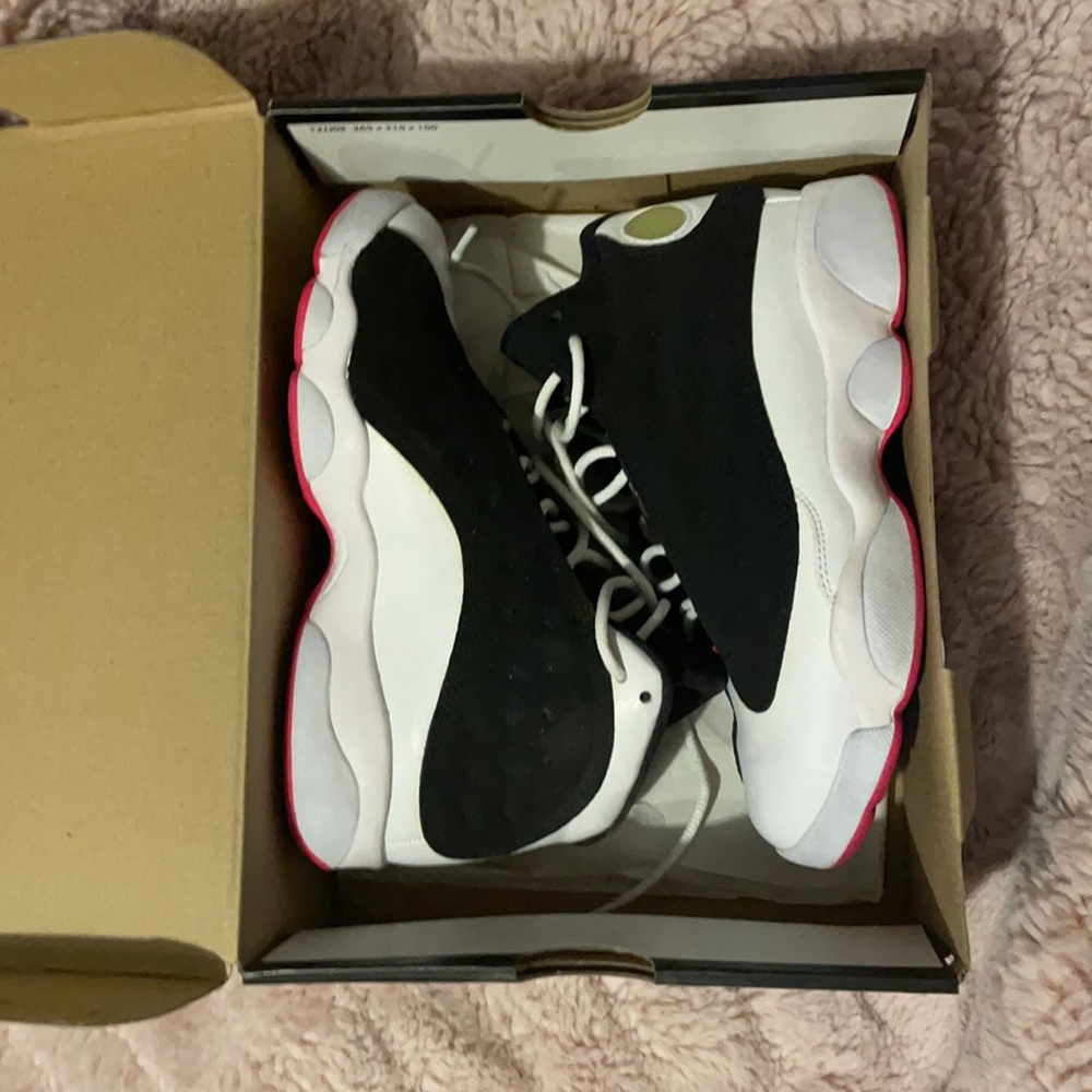 Girl’s Jordan 13 Retro Hyper Pink Size 2.5Y